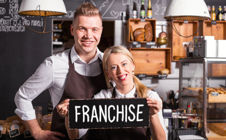 what-factors-to-consider-before-starting-a-franchise